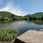 Maison Vallee De Barousse بيت للعطل *