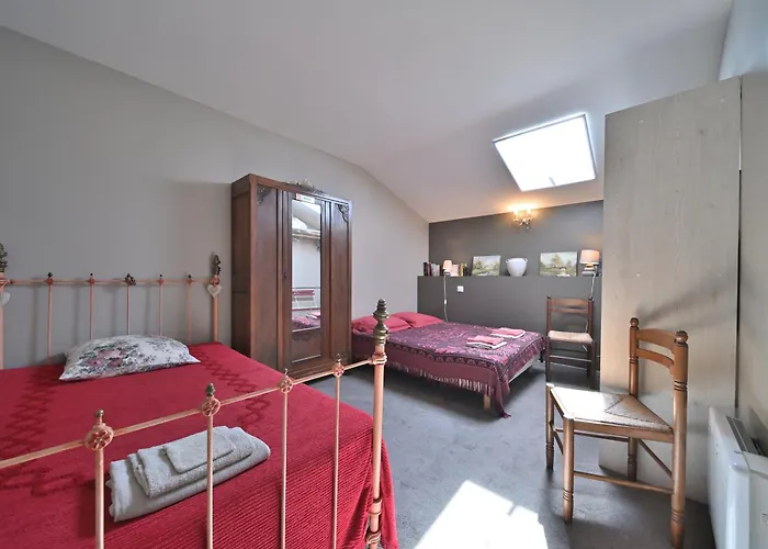 Maison Vallee De Barousse 펜션 *