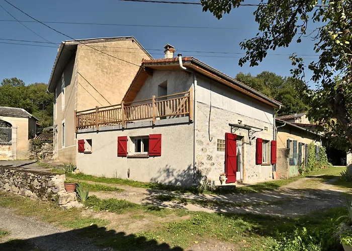 Maison Vallee De Barousse 펜션